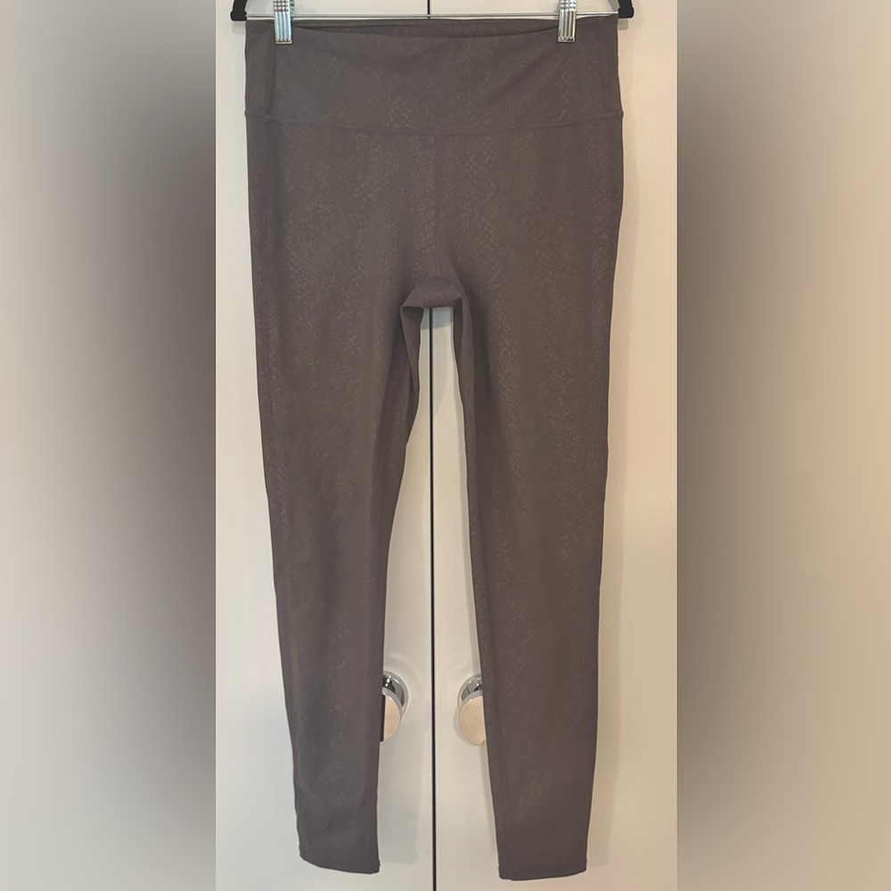 Athleta leggings, full length, subtle snakeskin/reptile pattern.